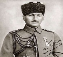 İçimizden biri Atatürk